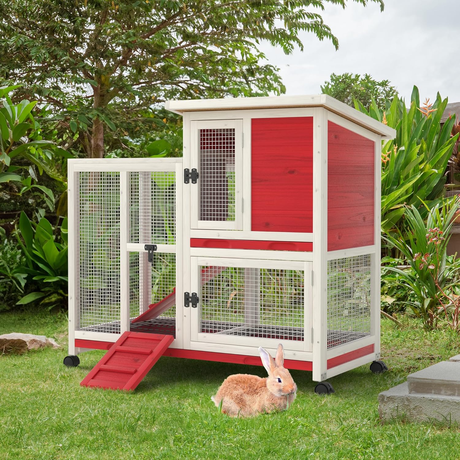 Rabbit Hutch with Wheels & Ramp (Red)